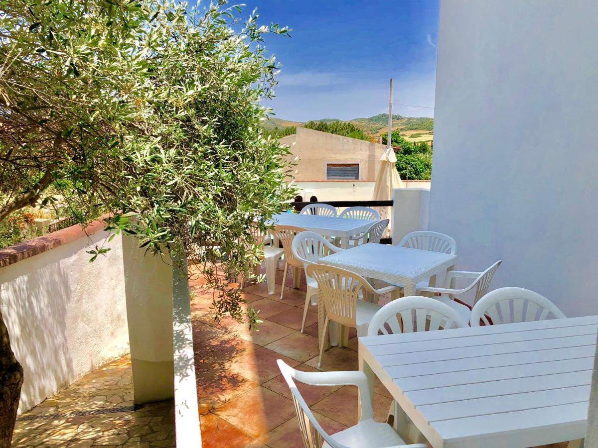 Apartment Luisa Tergu ภายนอก รูปภาพ