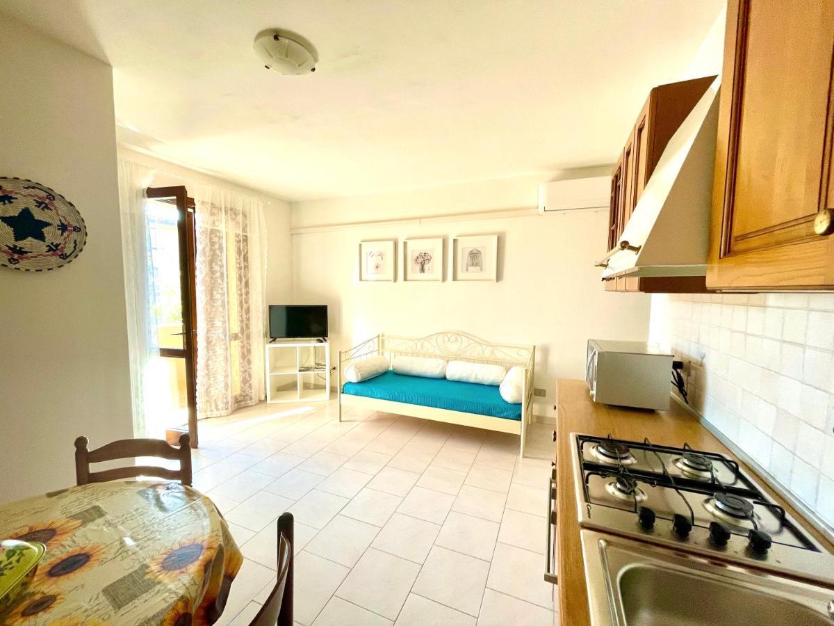 Apartment Luisa Tergu ภายนอก รูปภาพ